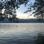 Atterseeperle - 80m2 Mit See- Und Gebirgsblick Apartamento *