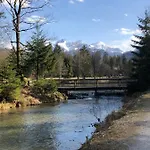 Atterseeperle - 80m2 Mit See- Und Gebirgsblick Apartamento