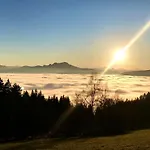 Atterseeperle - 80m2 Mit See- Und Gebirgsblick *