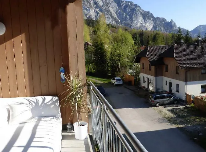 Atterseeperle - 80m2 Mit See- Und Gebirgsblick Διαμέρισμα Steinbach am Attersee