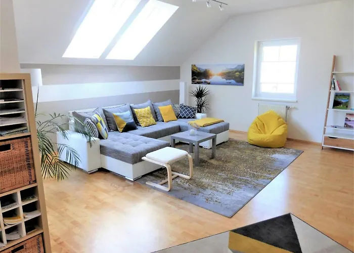 Atterseeperle - 80m2 Mit See- Und Gebirgsblick * שטיינבאך אם אטרזי